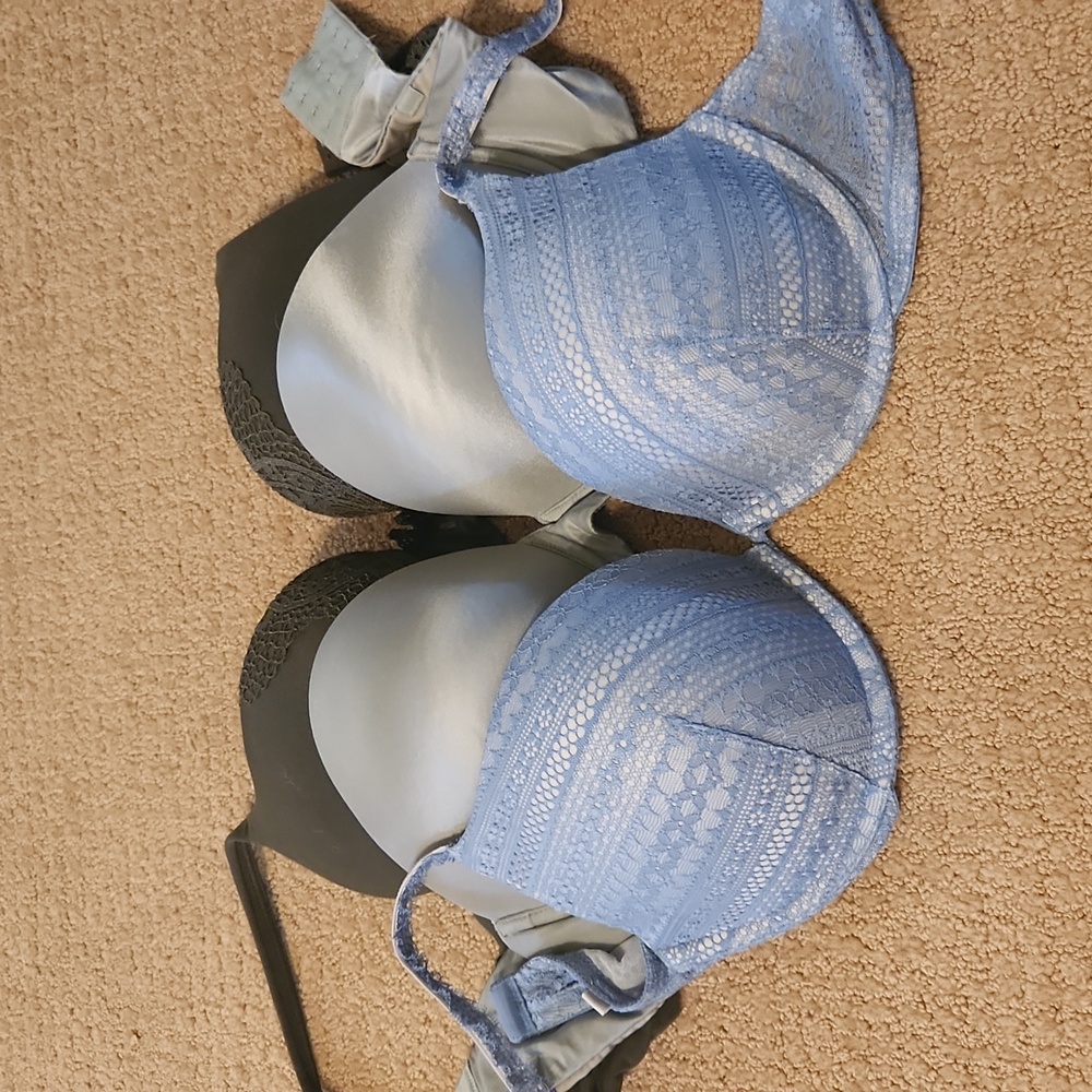 Victoria Secret Bra Lot size 34DD